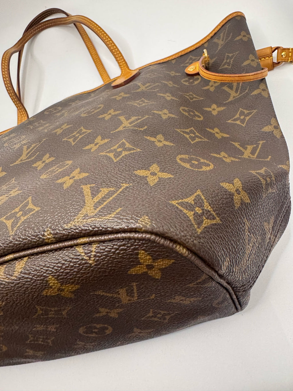 Louis Vuitton Beige