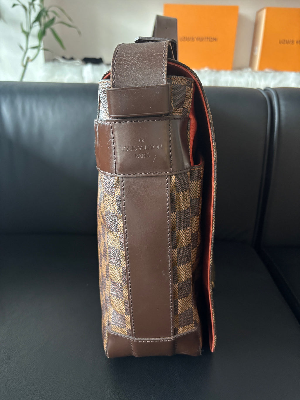Louis Vuitton Messenger Bag