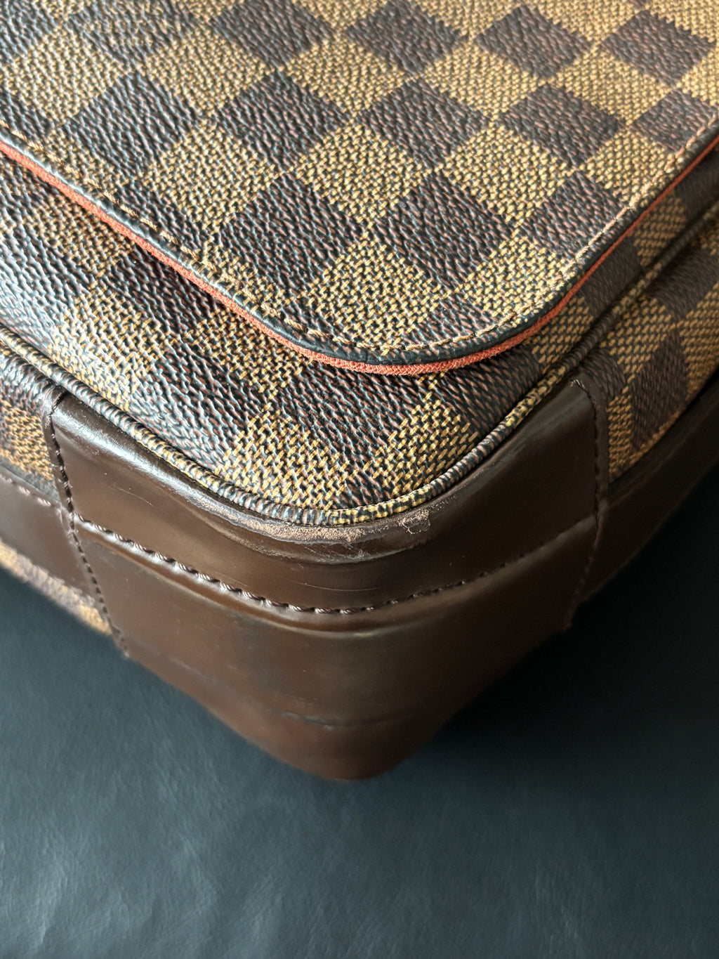 Louis Vuitton Messenger Bag