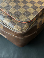 Louis Vuitton Messenger Bag