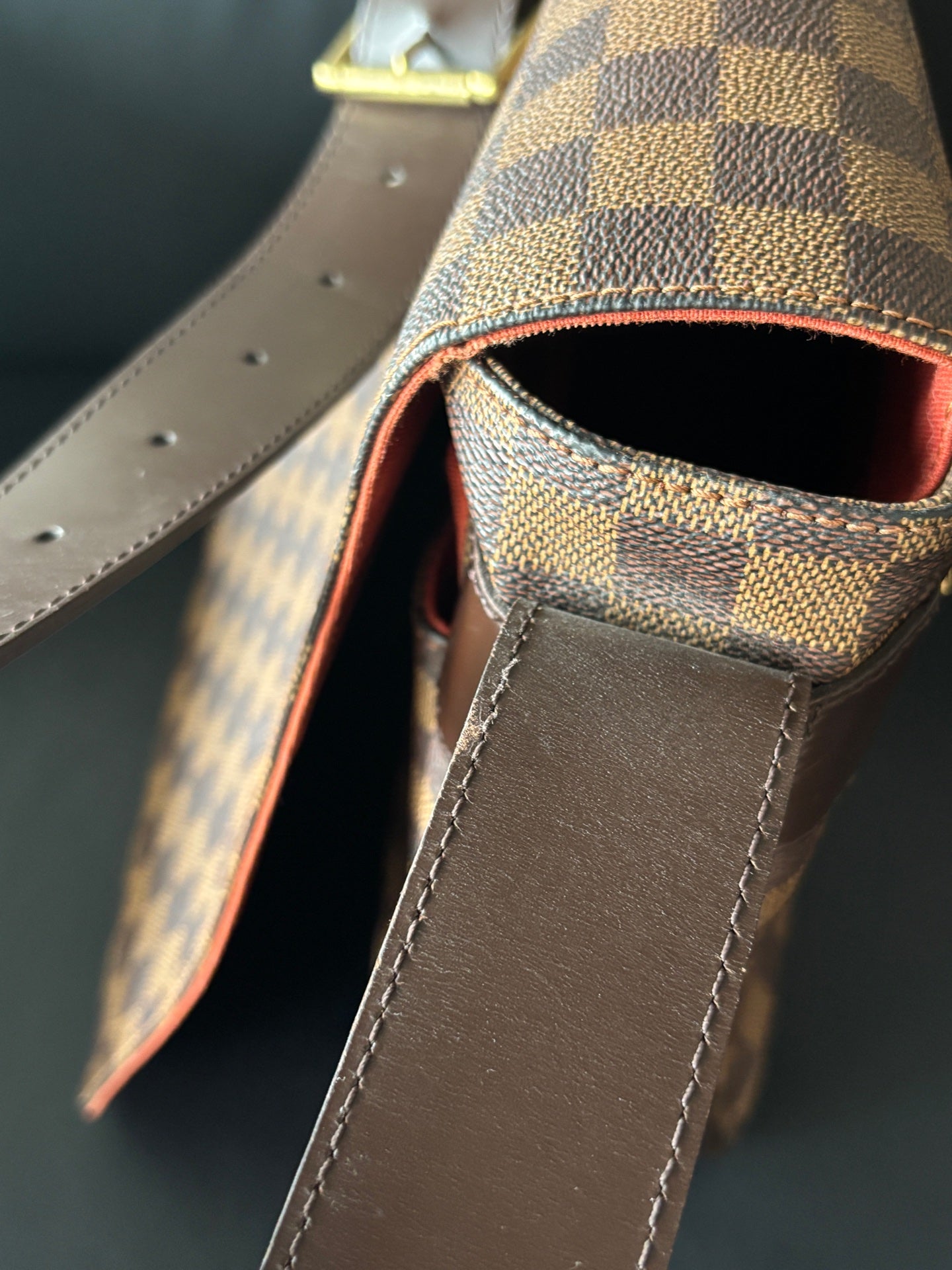 Louis Vuitton Messenger Bag