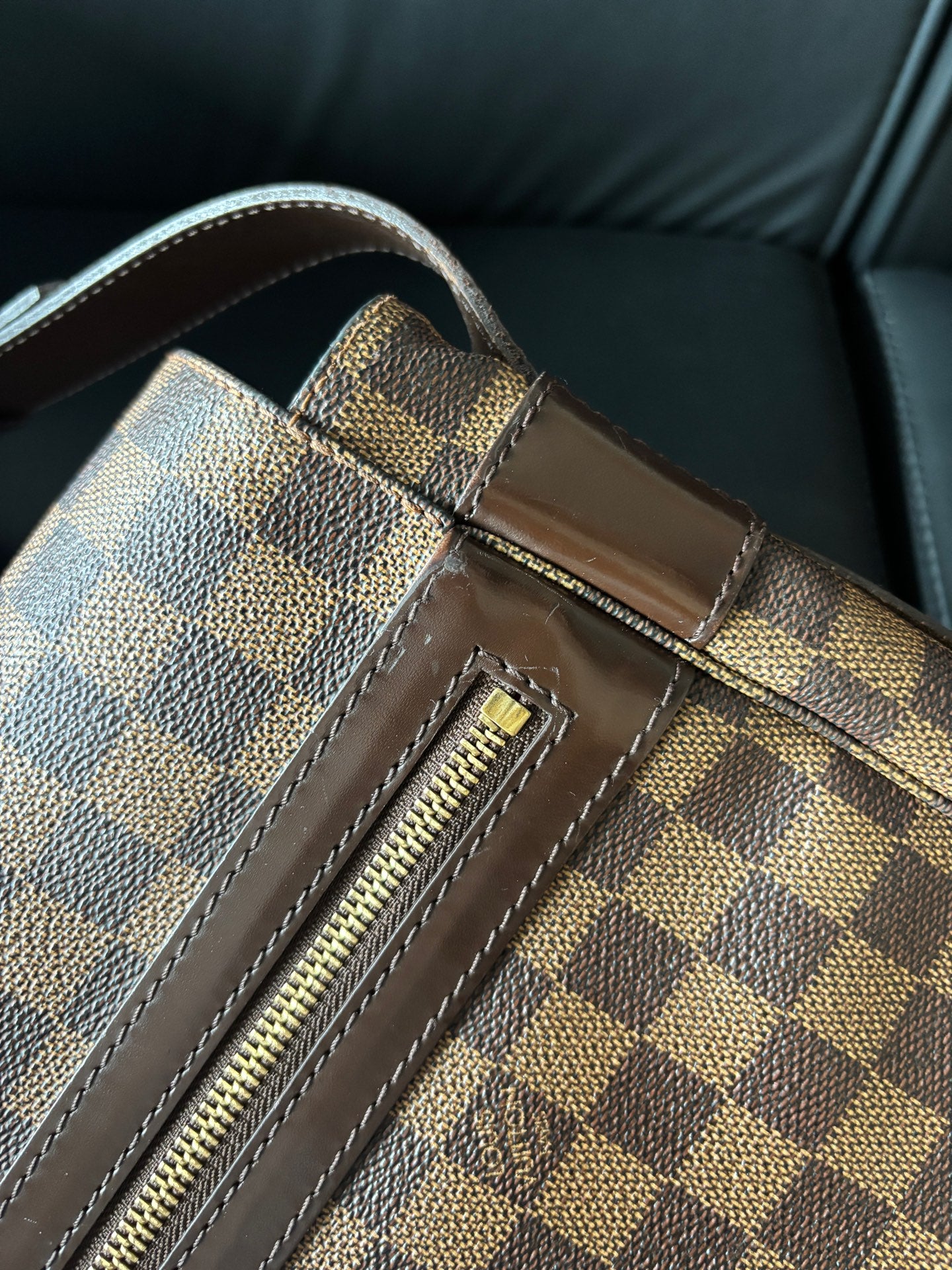 Louis Vuitton Messenger Bag