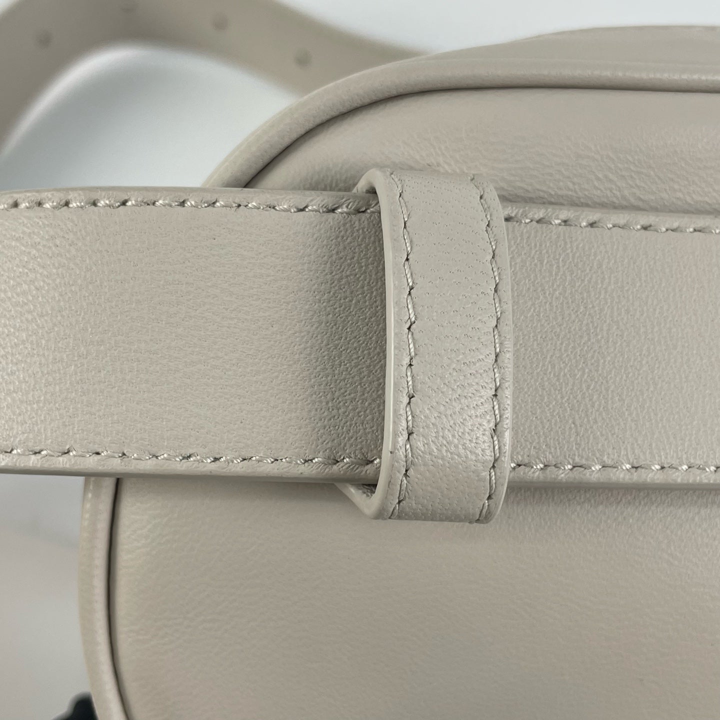 Bottega Veneta White Belt Bag & Fanny Pack
