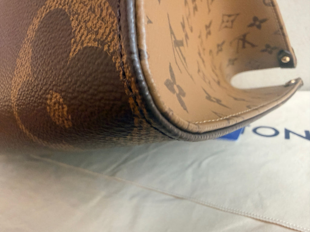 Louis Vuitton ONTHEGO Medium-Sized Handbag Canvas