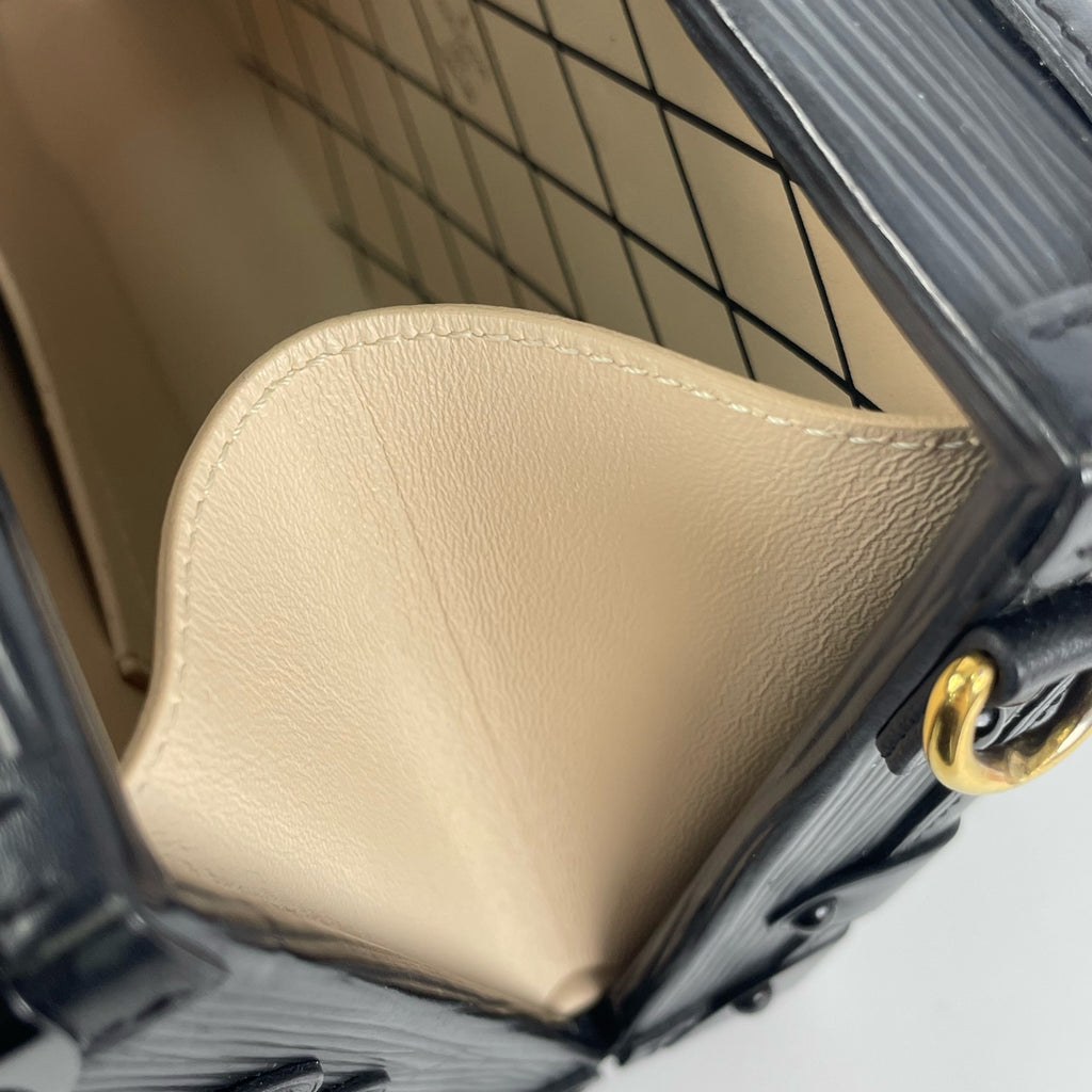 Louis Vuitton Black