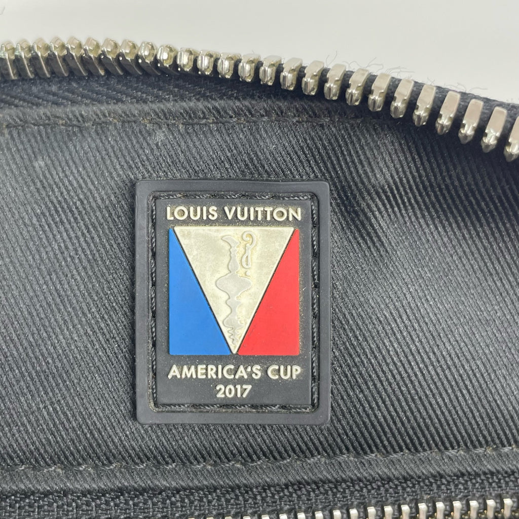 Louis Vuitton Messenger Bag
