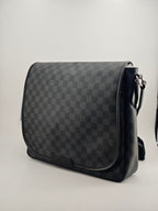 Louis Vuitton Messenger Bag
