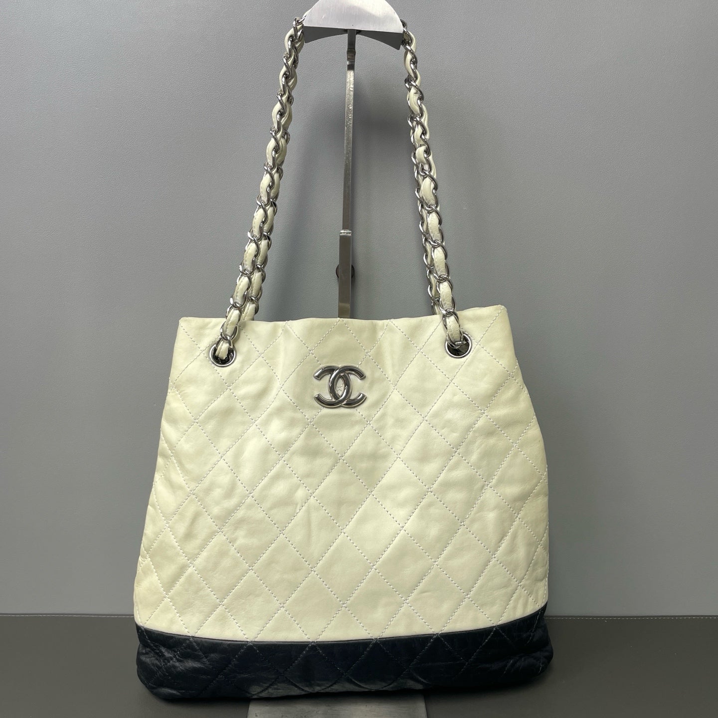 Chanel Shoulder Bag