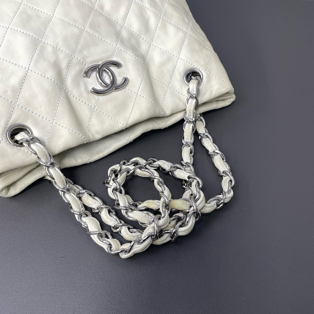 Chanel Shoulder Bag
