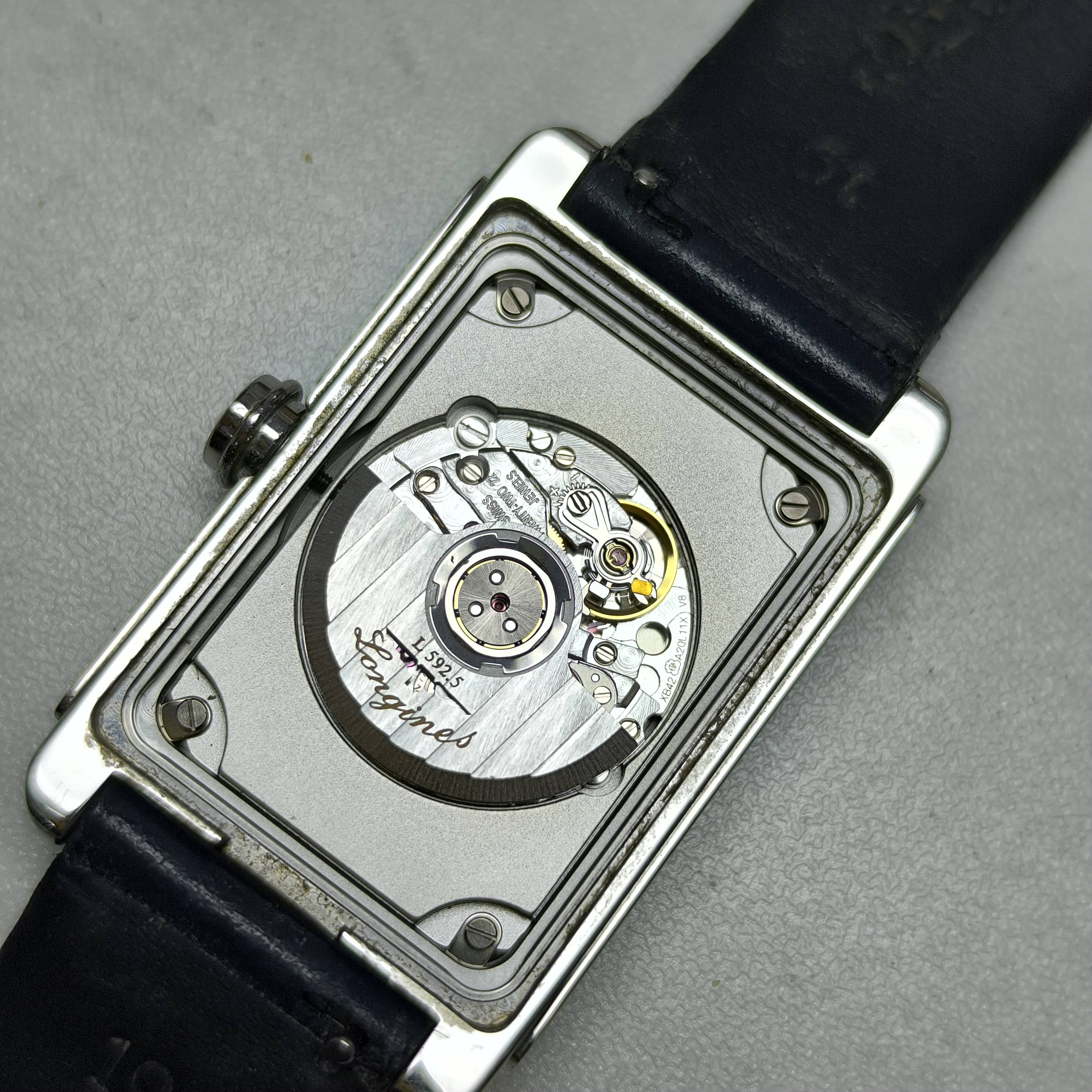 Longines Longines Dolcevita Collection 27.70X43.80mm L5.757.4.73.8