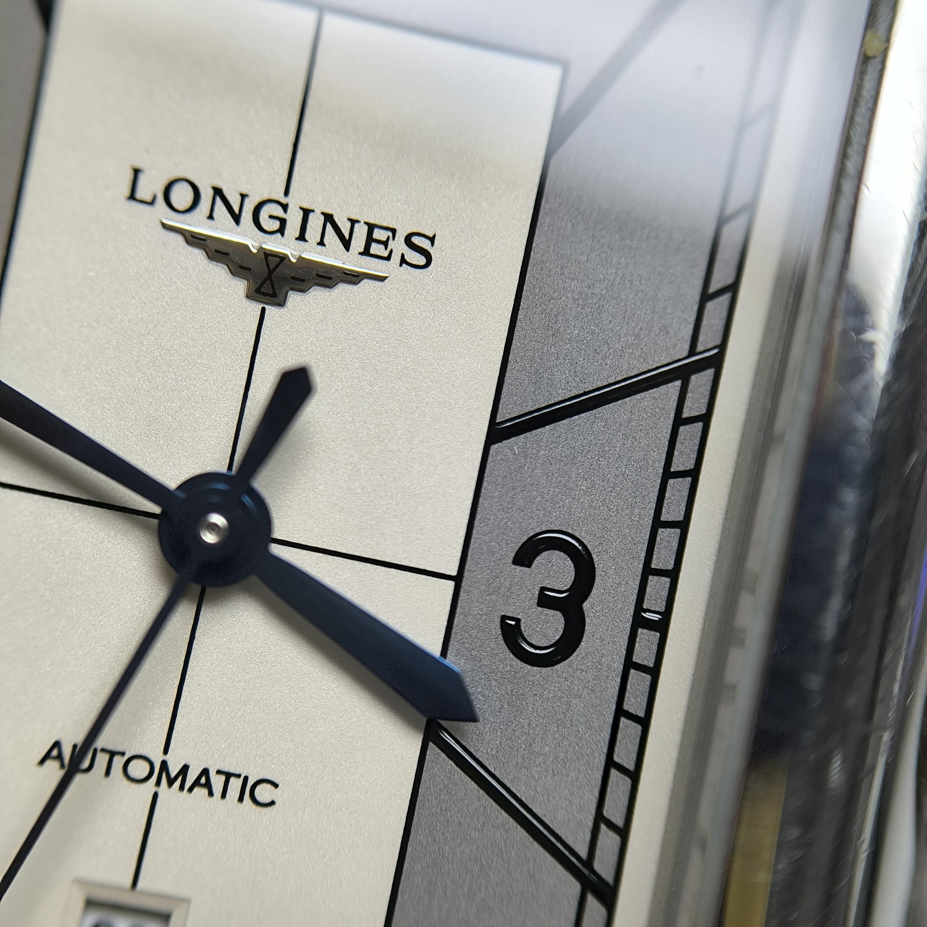 Longines Longines Dolcevita Collection 27.70X43.80mm L5.757.4.73.8