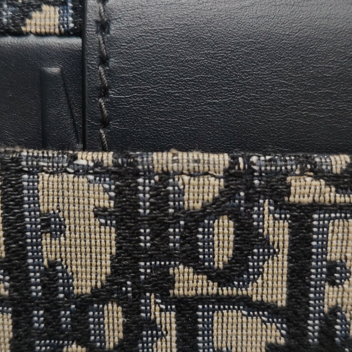 Dior Canvas Crossbody M9204UTZQ_M928