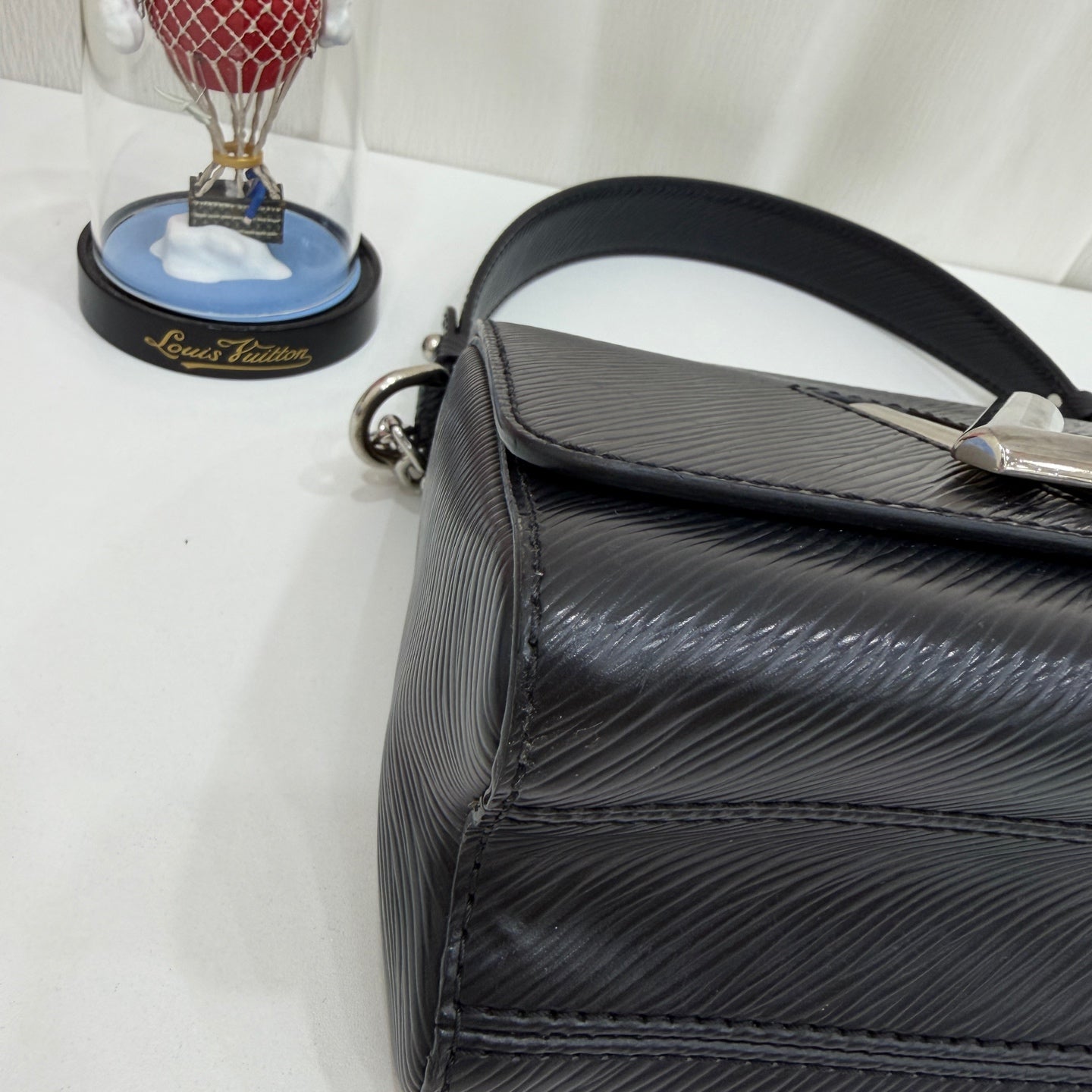 Louis Vuitton Crossbody M50332