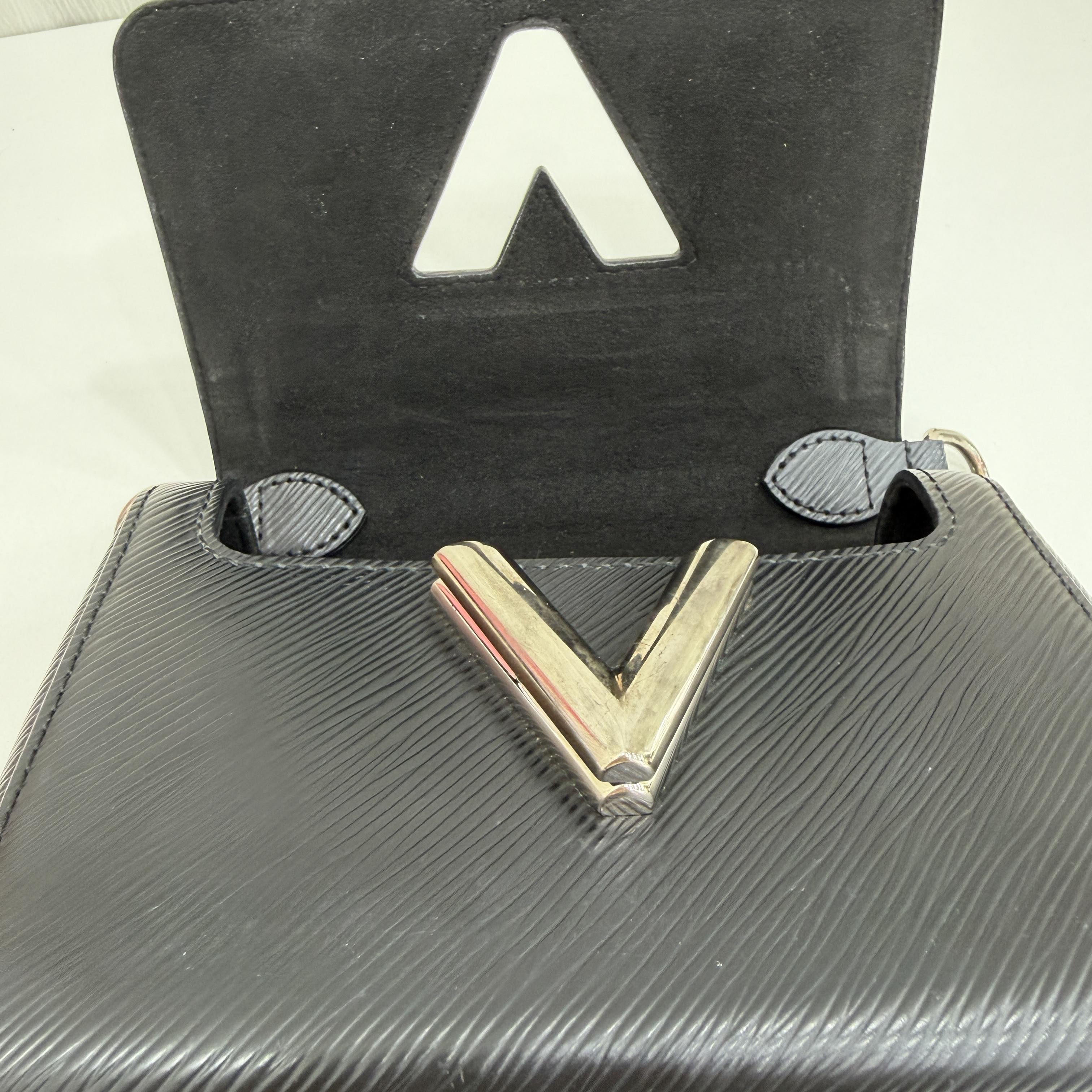 Louis Vuitton Crossbody M50332
