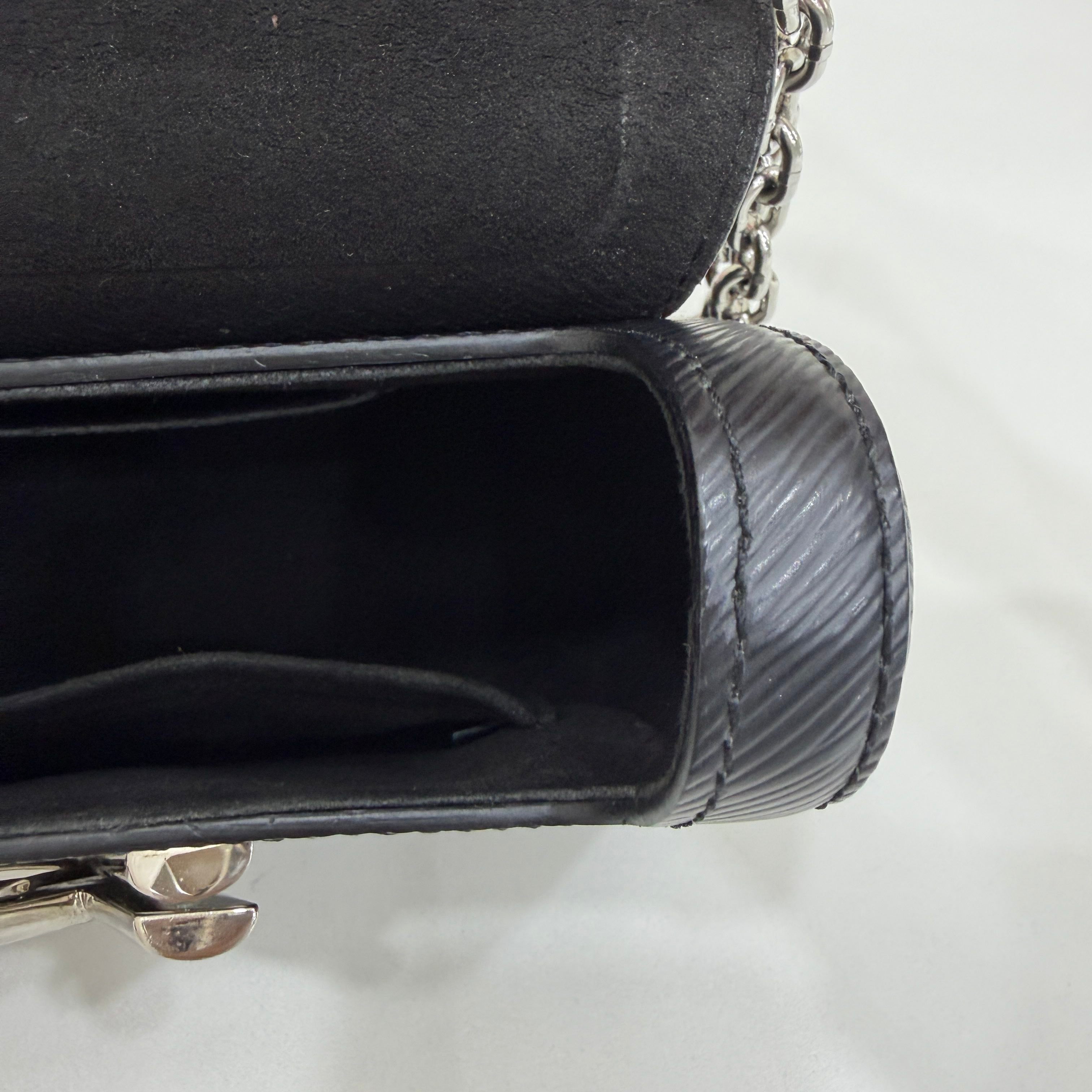 Louis Vuitton Crossbody M50332