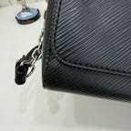 Louis Vuitton Crossbody M50332