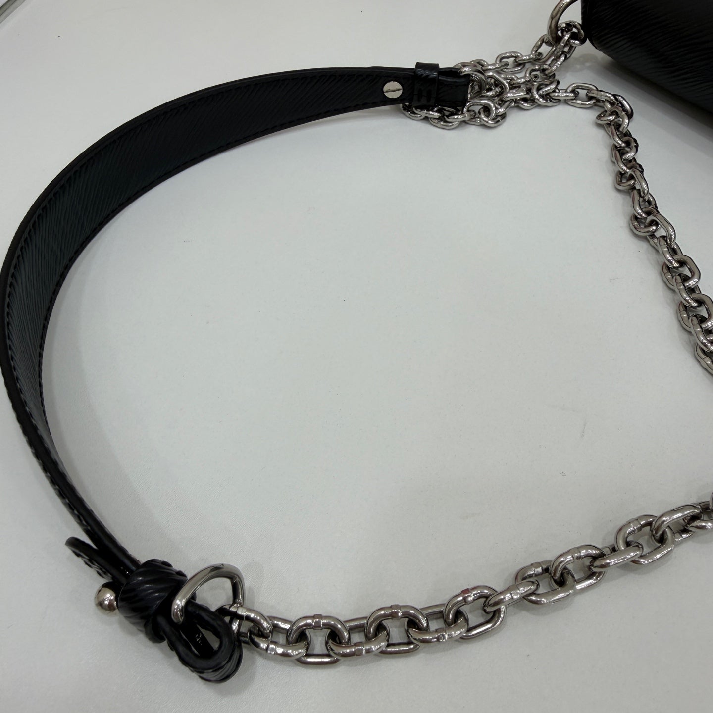 Louis Vuitton Crossbody M50332
