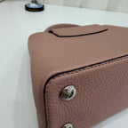 Louis Vuitton M94635