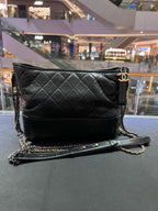 Chanel Medium-sized shoulder crossbody bag Crossbody AS1582-B03034-94305