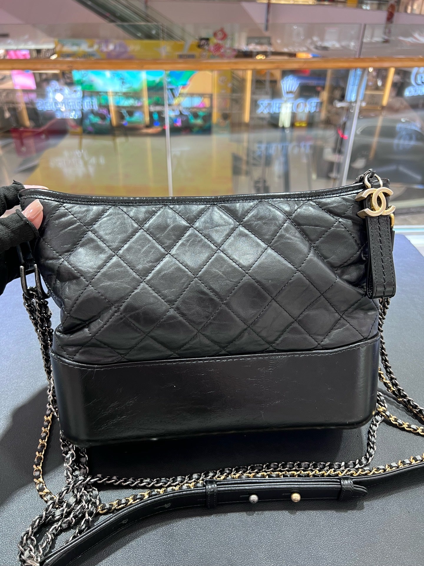 Chanel Medium-sized shoulder crossbody bag Crossbody AS1582-B03034-94305