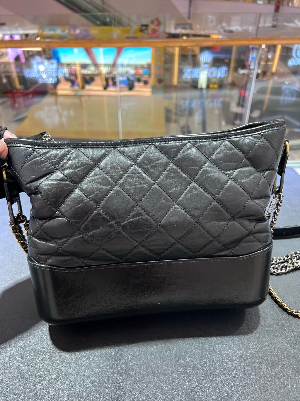 Chanel Medium-sized shoulder crossbody bag Crossbody AS1582-B03034-94305