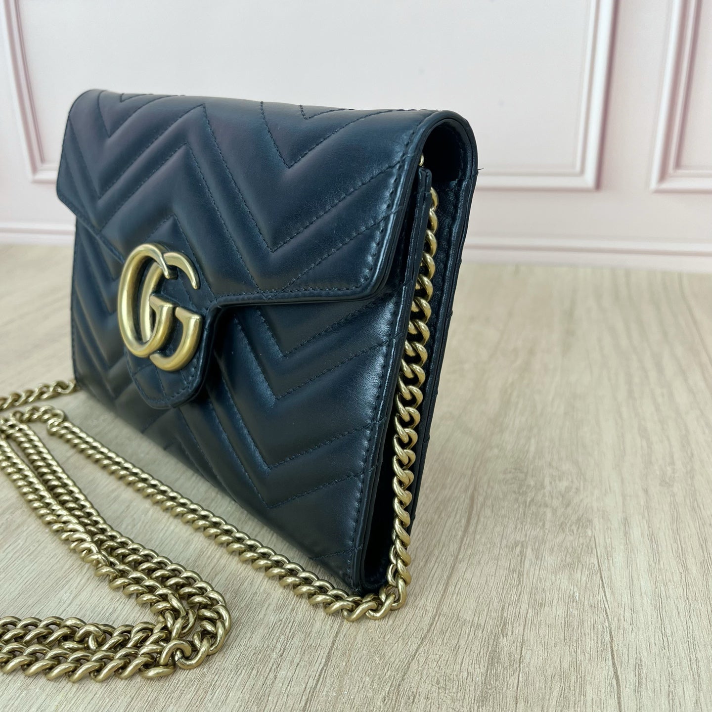 Gucci 474575DRW1T1000