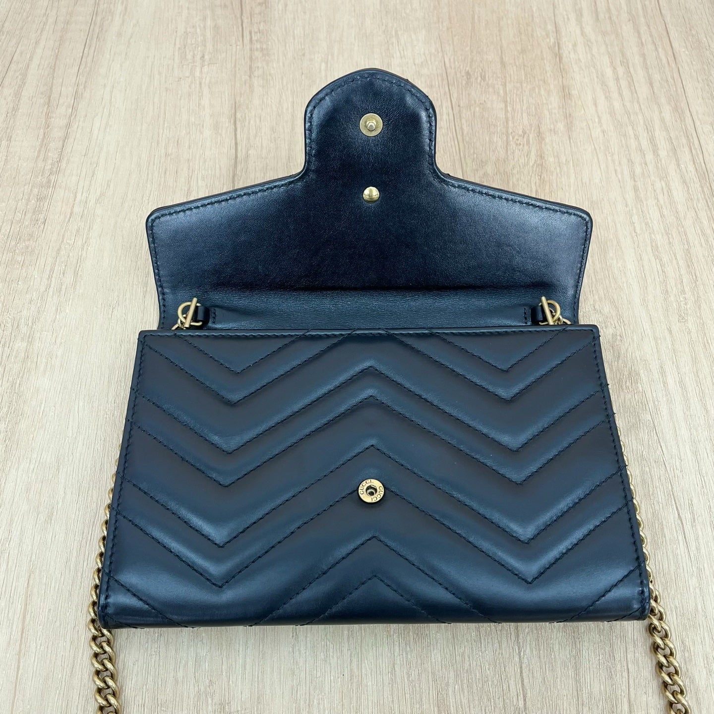 Gucci 474575DRW1T1000