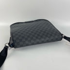 Louis Vuitton Messenger Bag