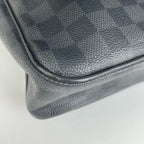 Louis Vuitton Messenger Bag