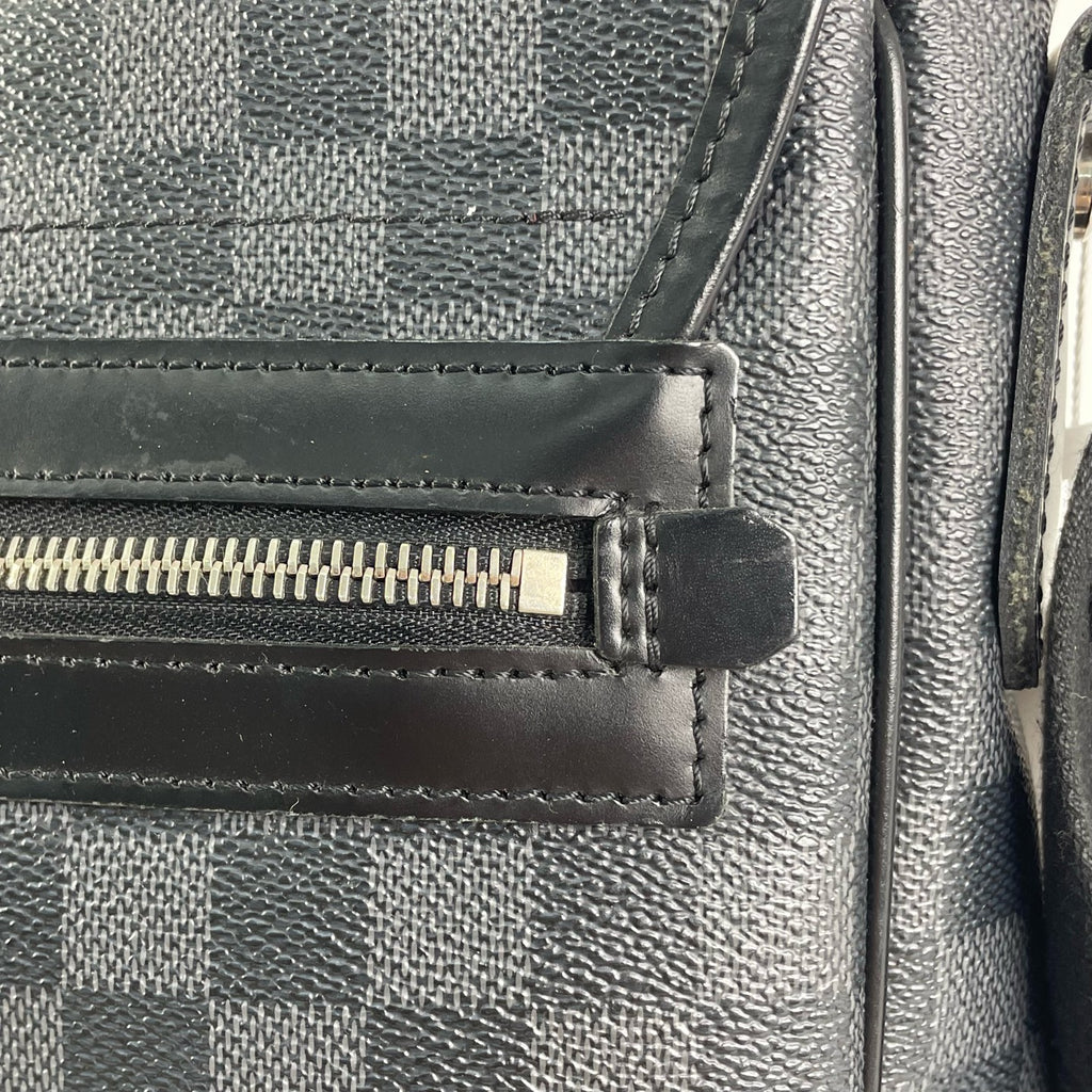Louis Vuitton Messenger Bag