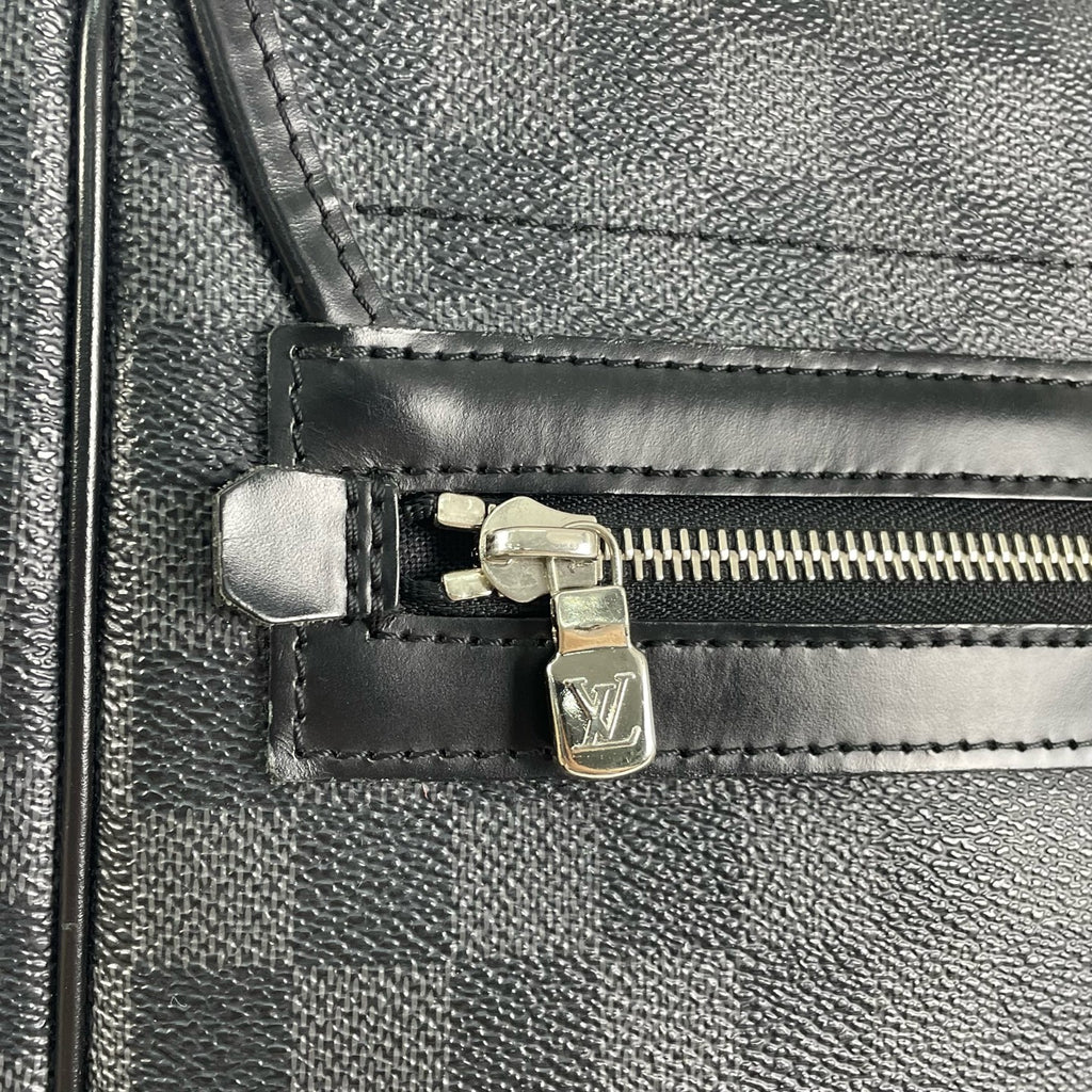 Louis Vuitton Messenger Bag
