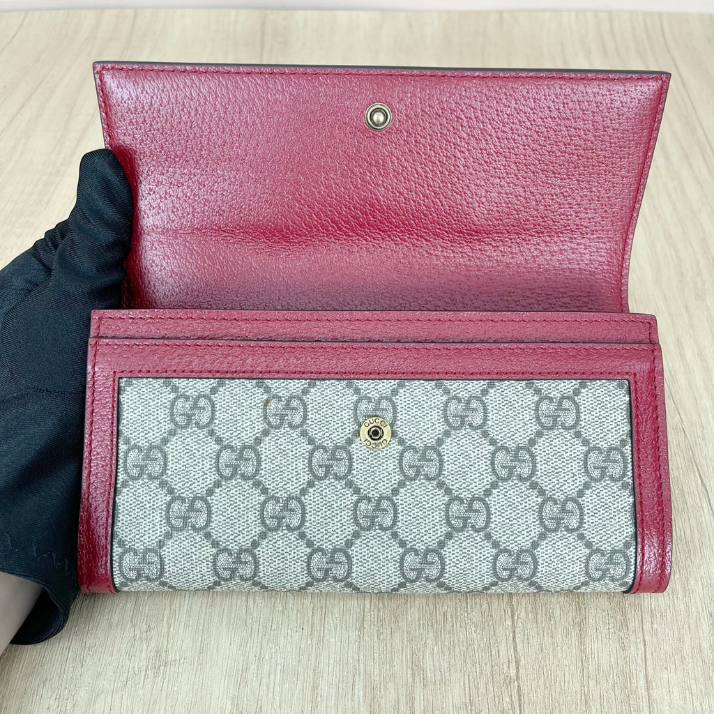 Gucci Red