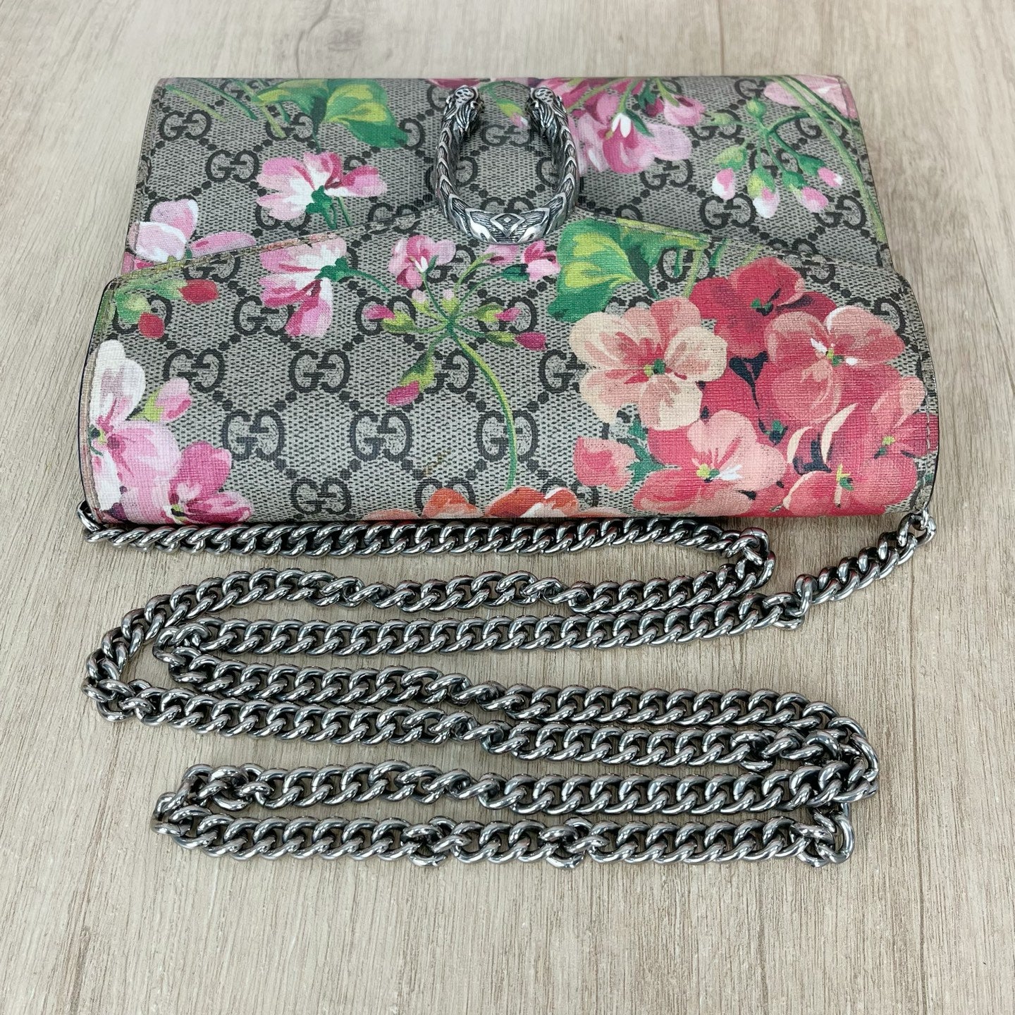 Gucci 401231KU2AN8693