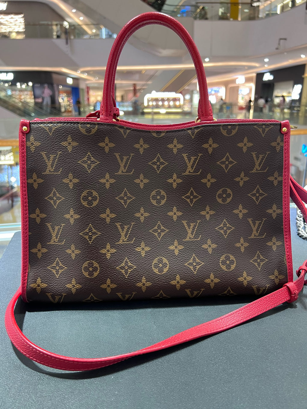 Louis Vuitton M43433