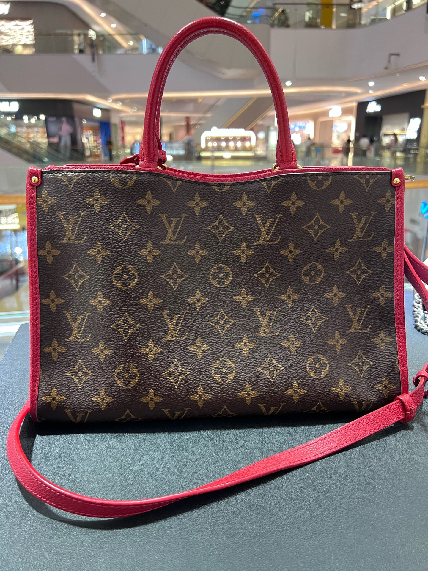 Louis Vuitton M43433