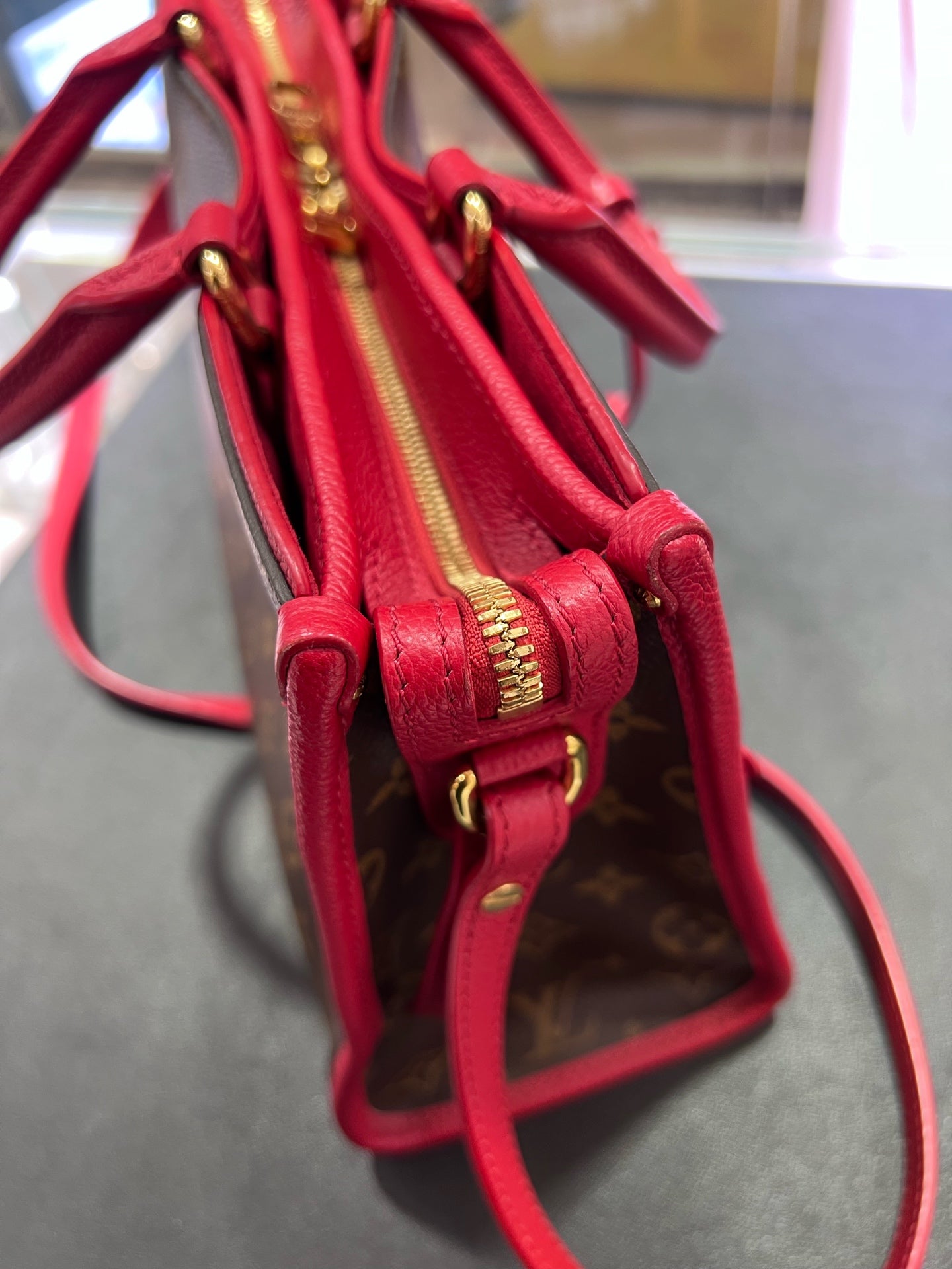 Louis Vuitton M43433
