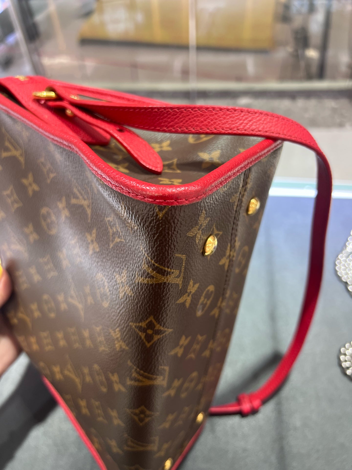 Louis Vuitton M43433