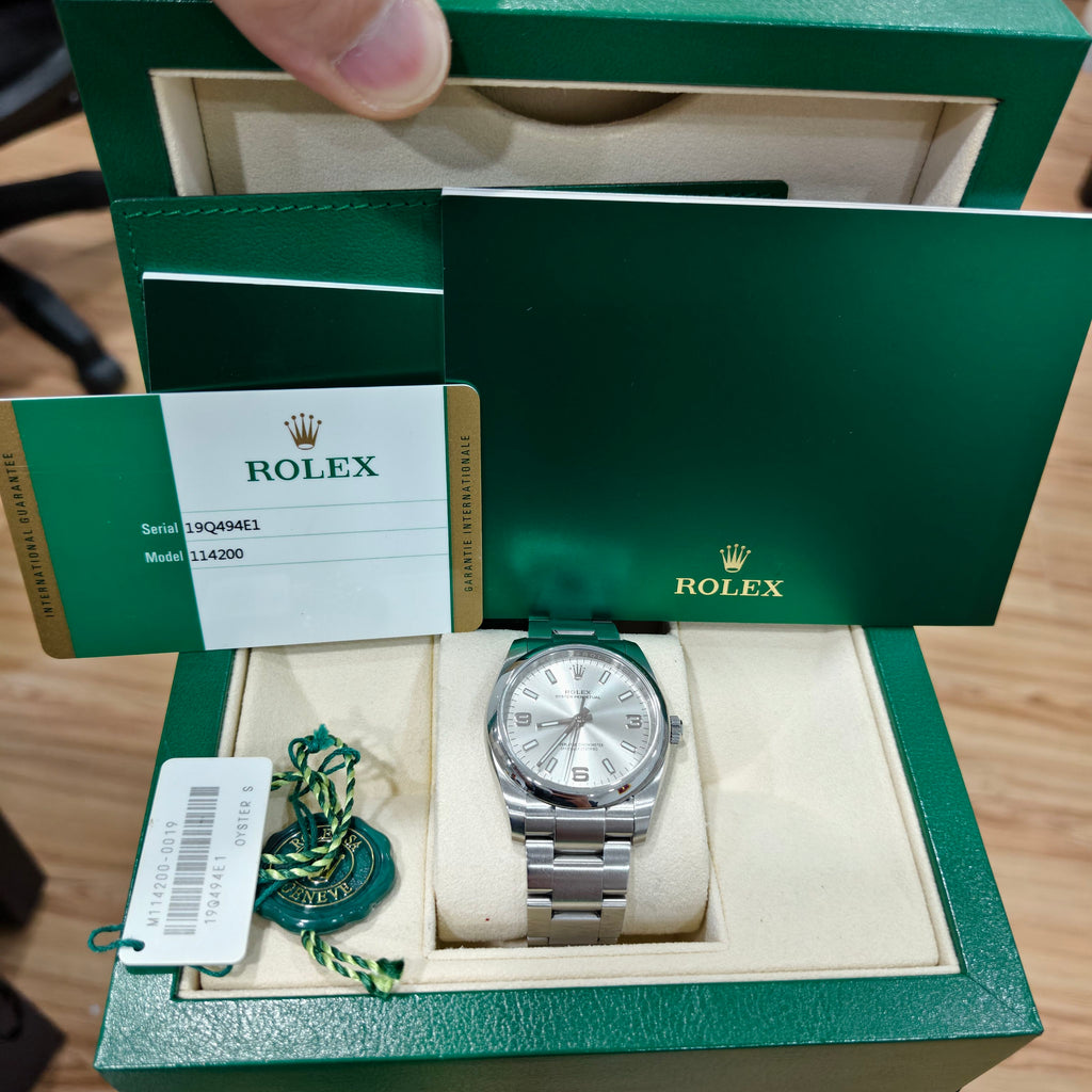 Rolex Oyster Perpetual 34 Automatic (self-winding) watch 34MM m114200-0019