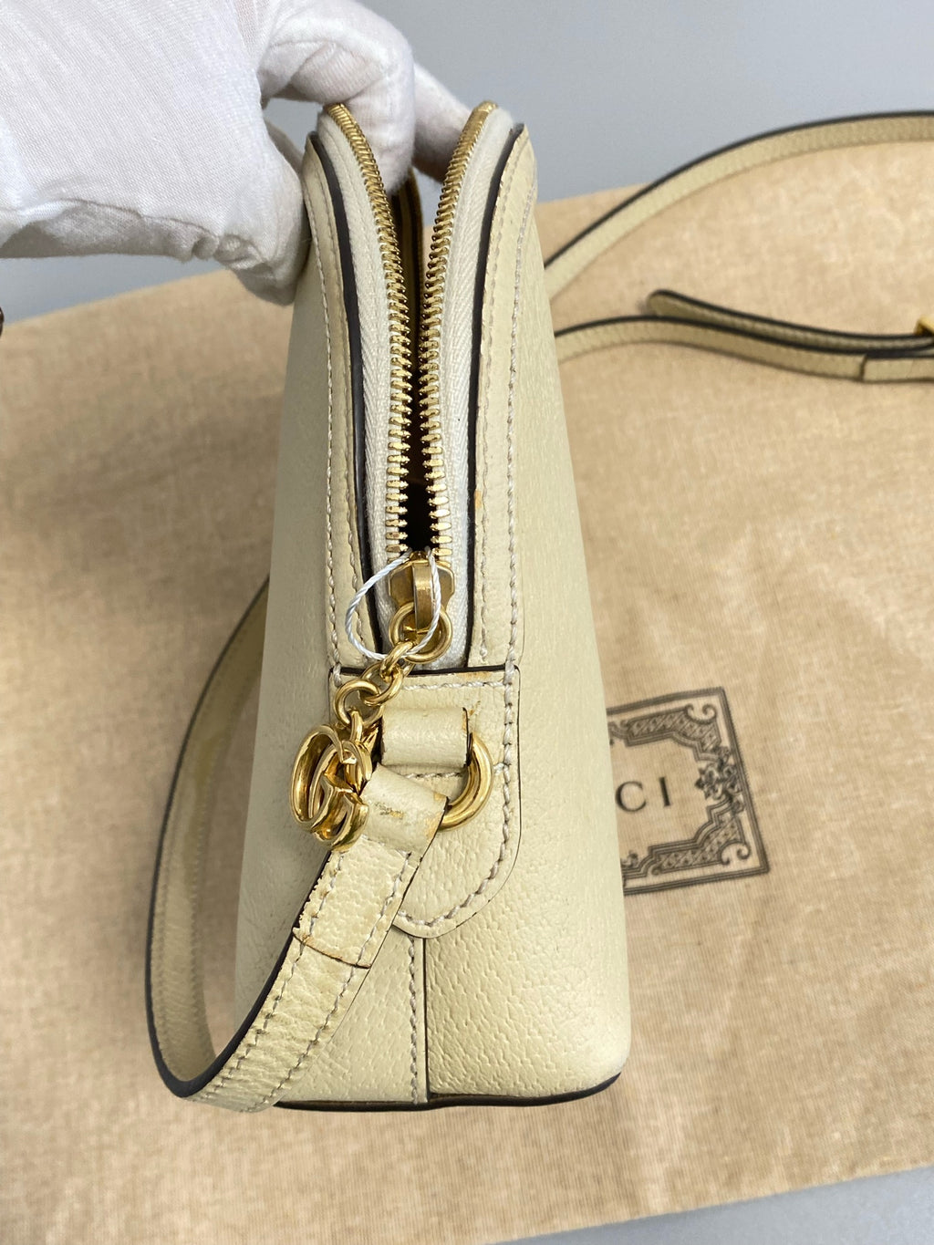 Gucci White 499621DJ2DG8454