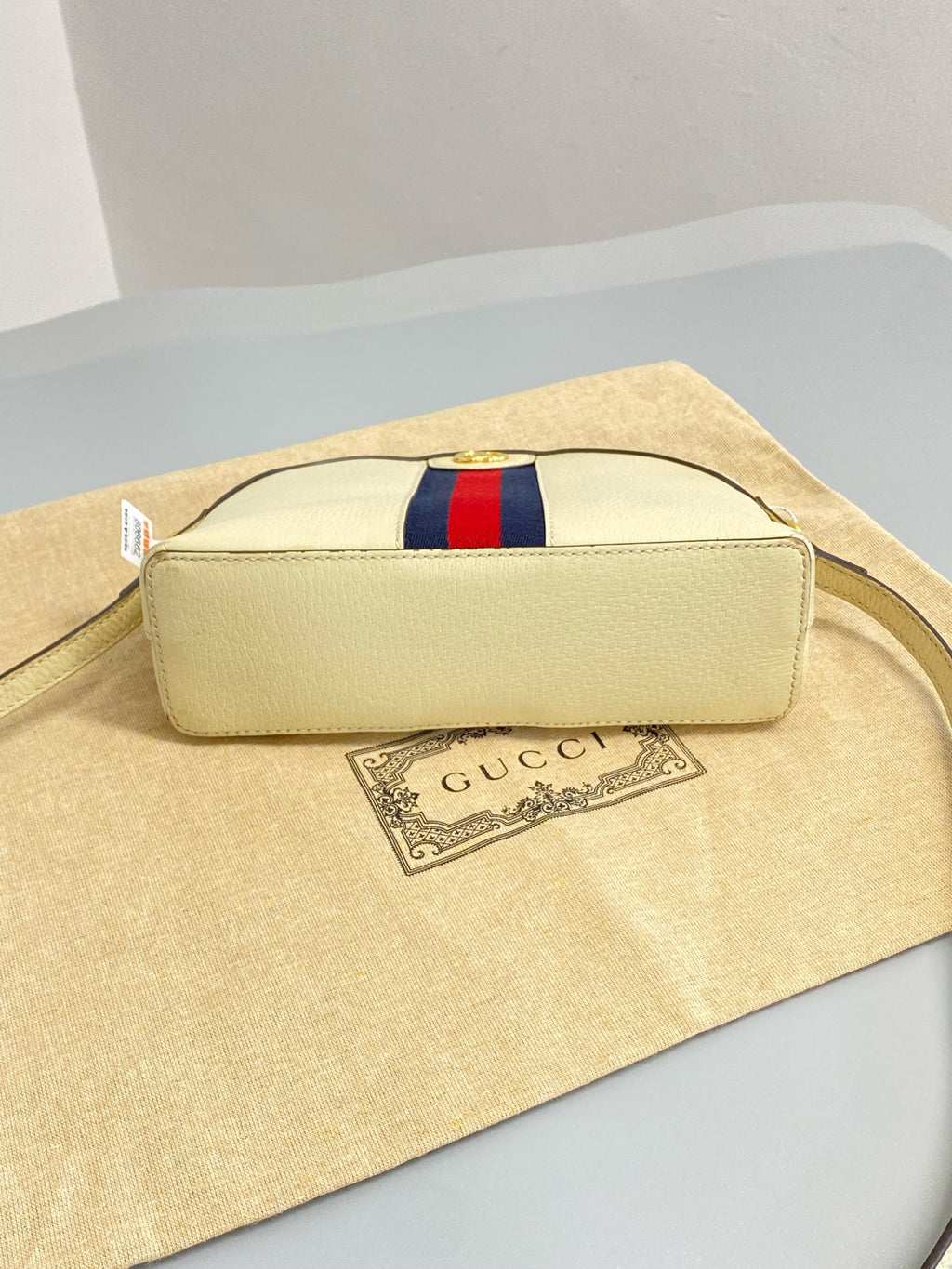Gucci White 499621DJ2DG8454