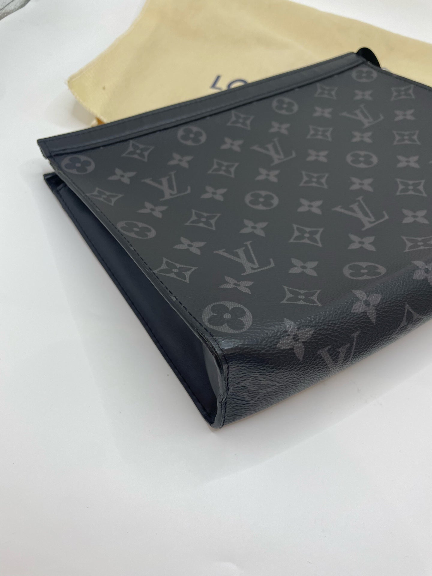 Louis Vuitton Clutch