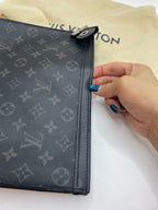 Louis Vuitton Clutch