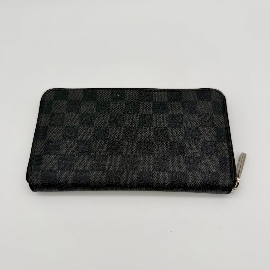 Louis Vuitton Black