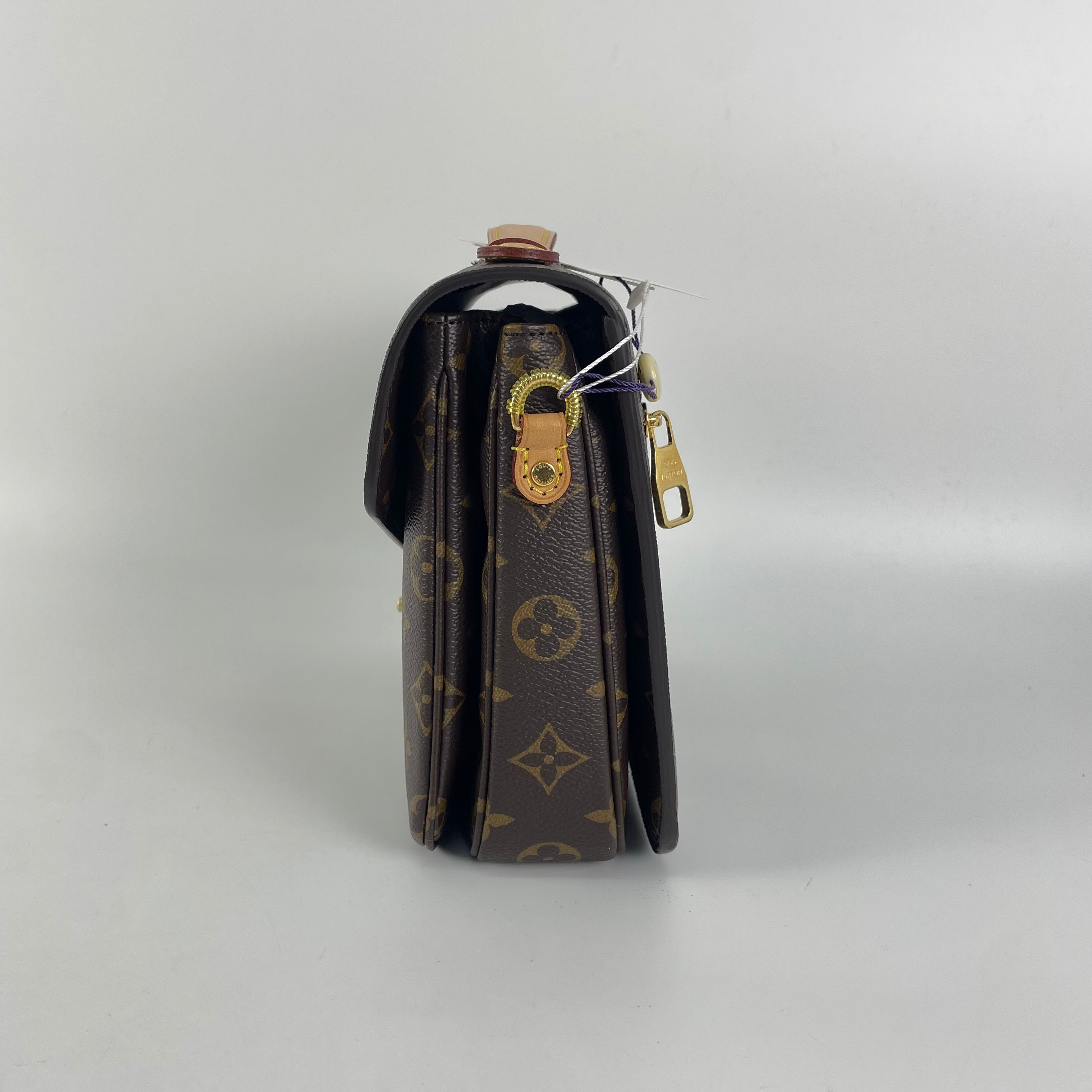 Louis Vuitton Messenger Bag