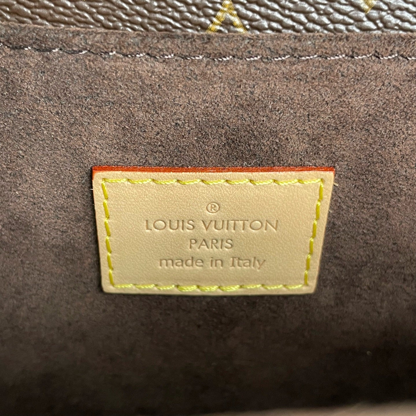 Louis Vuitton Messenger Bag