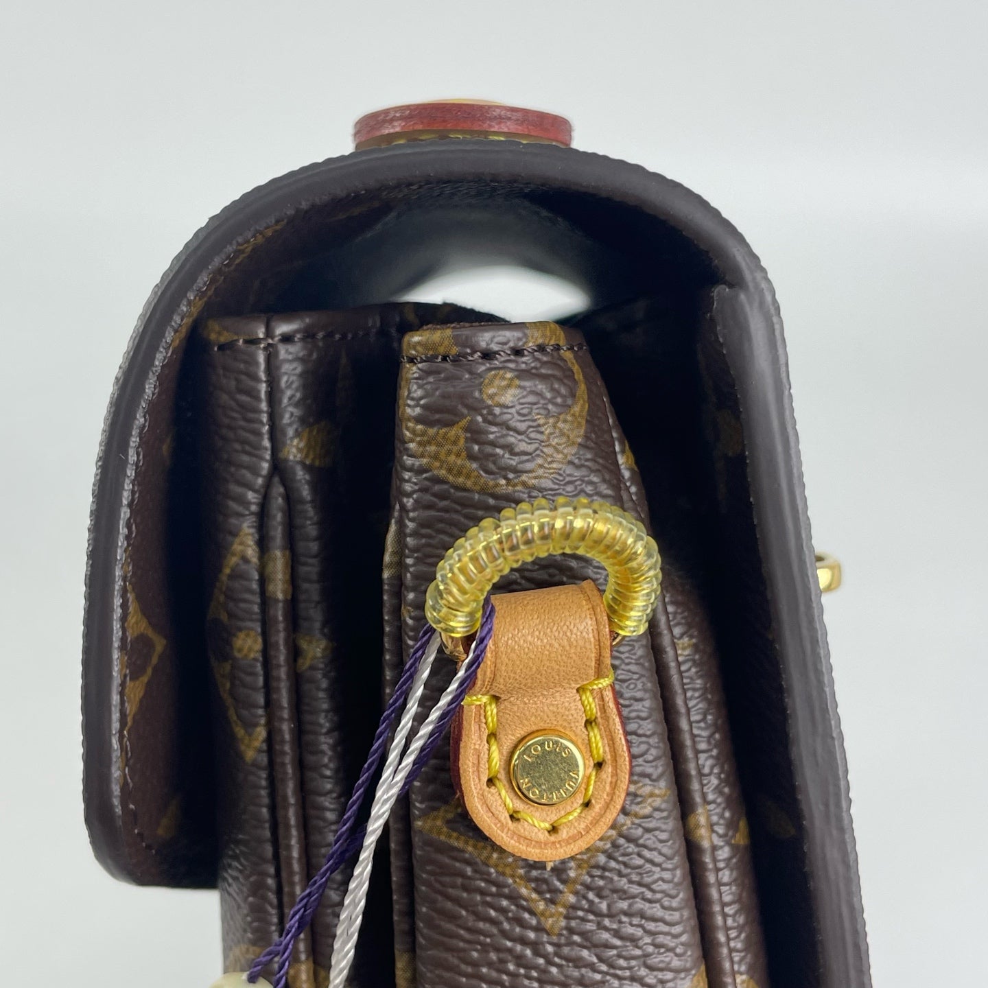 Louis Vuitton Messenger Bag
