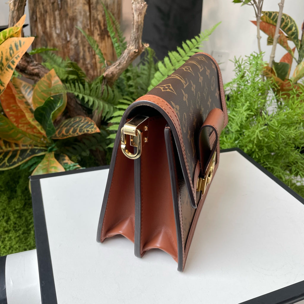 Louis Vuitton Crossbody