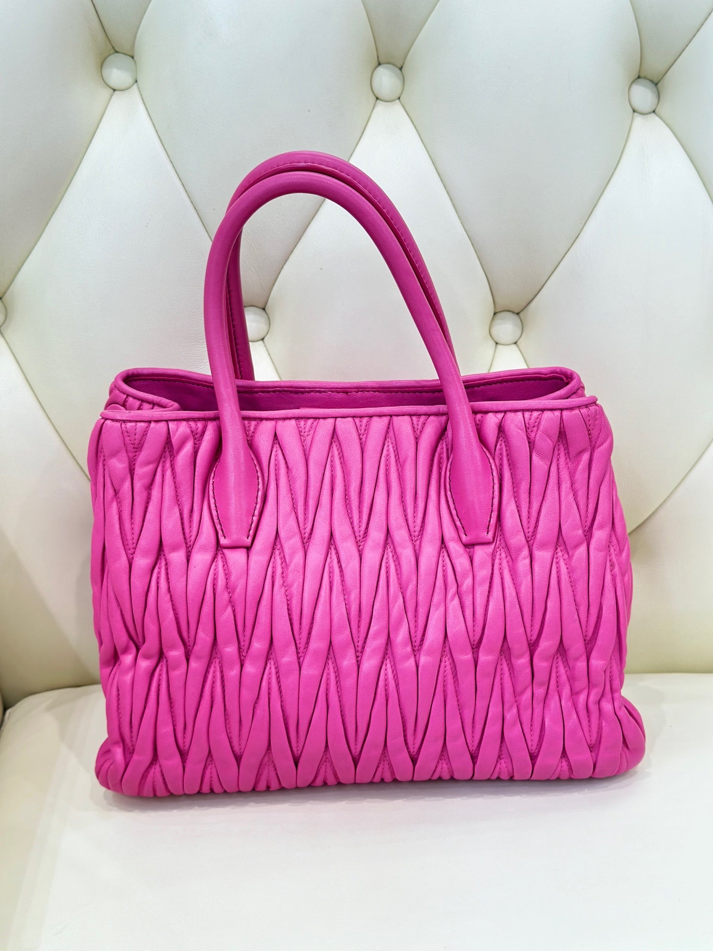 Miu Miu Red Satchel Length 32 x Width 15 x Height 23 cm RN1016-N88-F0029