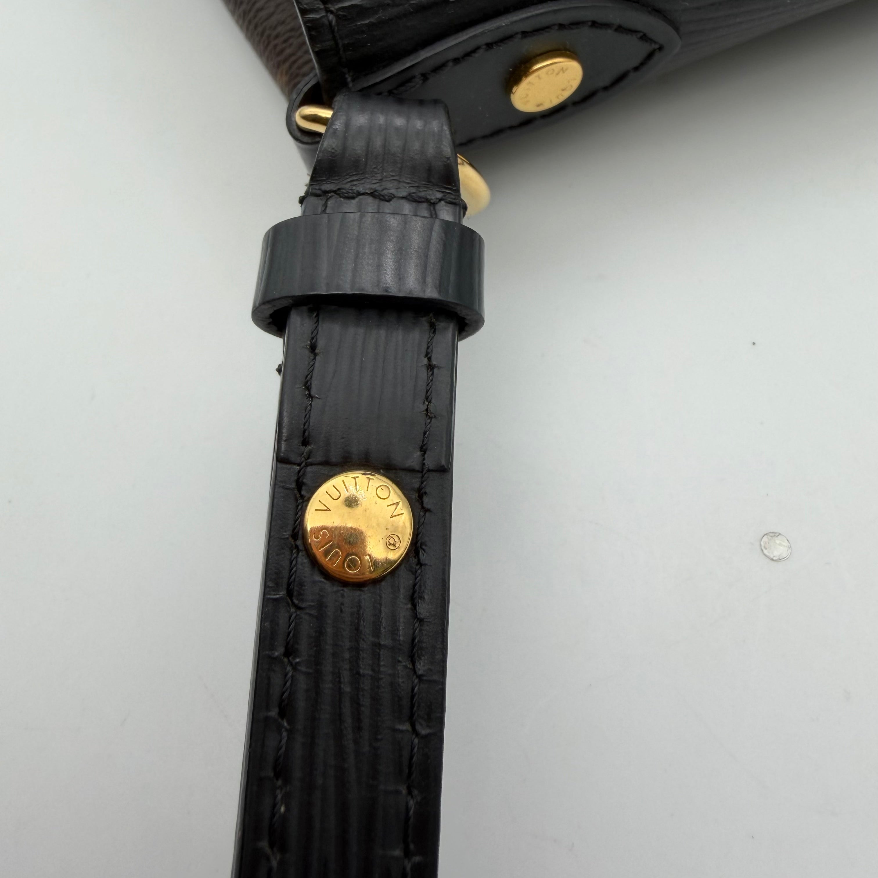 Louis Vuitton M43578