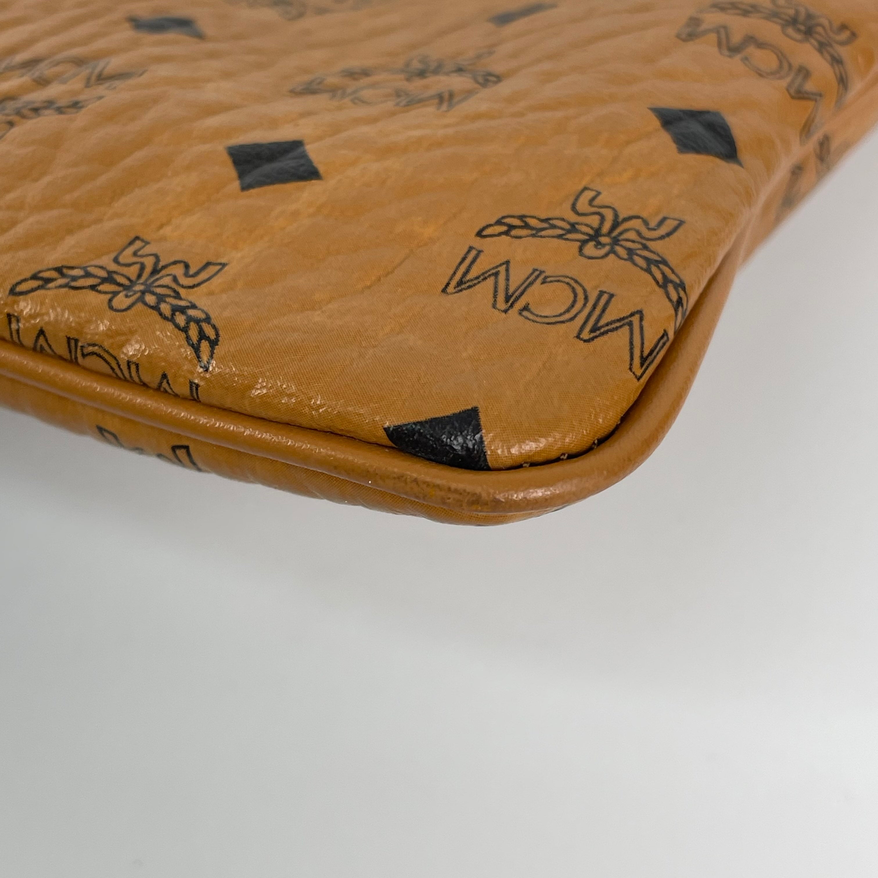 MCM Clutch MYZ6AXL81CO001